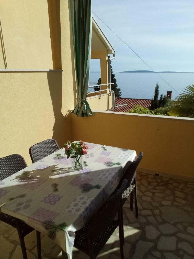 Apartments Pinezic Martinšćica Eksteriør bilde